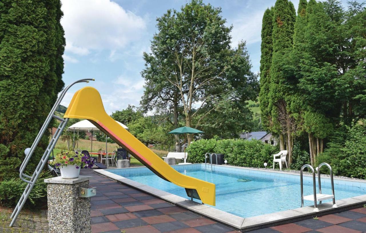 2 Bedroom Awesome Apartment In Welschensteinach Bagian luar foto